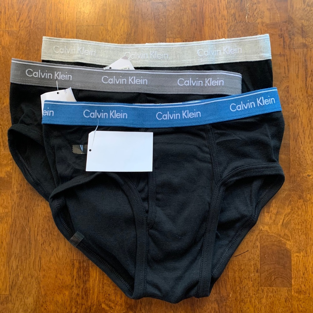 3 Pack Calvin Klein Briefs Small New